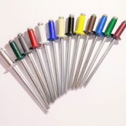 Заклепка 4.0х10 цветная стальная МП