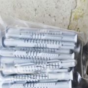 Дюбель нейлон без шурупа 10*100, размеры все есть